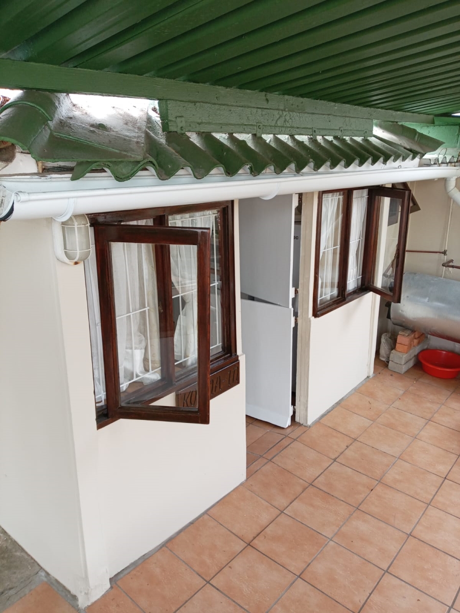 5 Bedroom Property for Sale in Hartenbos Central Western Cape